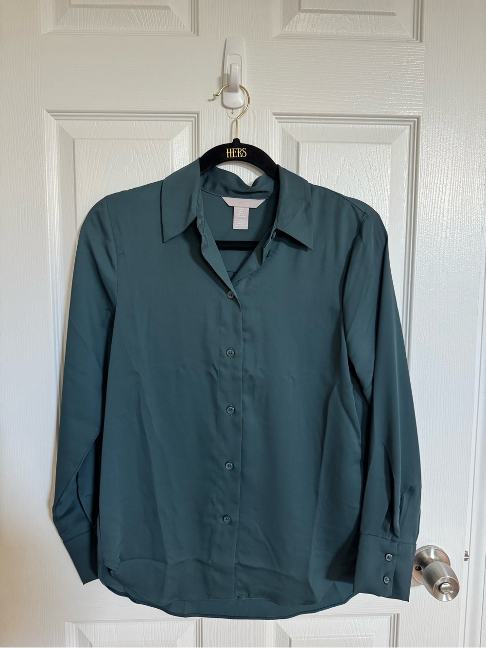 NWOT H&M Teal Long-Sleeve Button-Up Dress Shirt